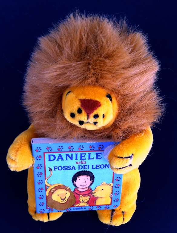 Daniele nella fossa dei leoni - Libretto con pupazzo a forma di leone